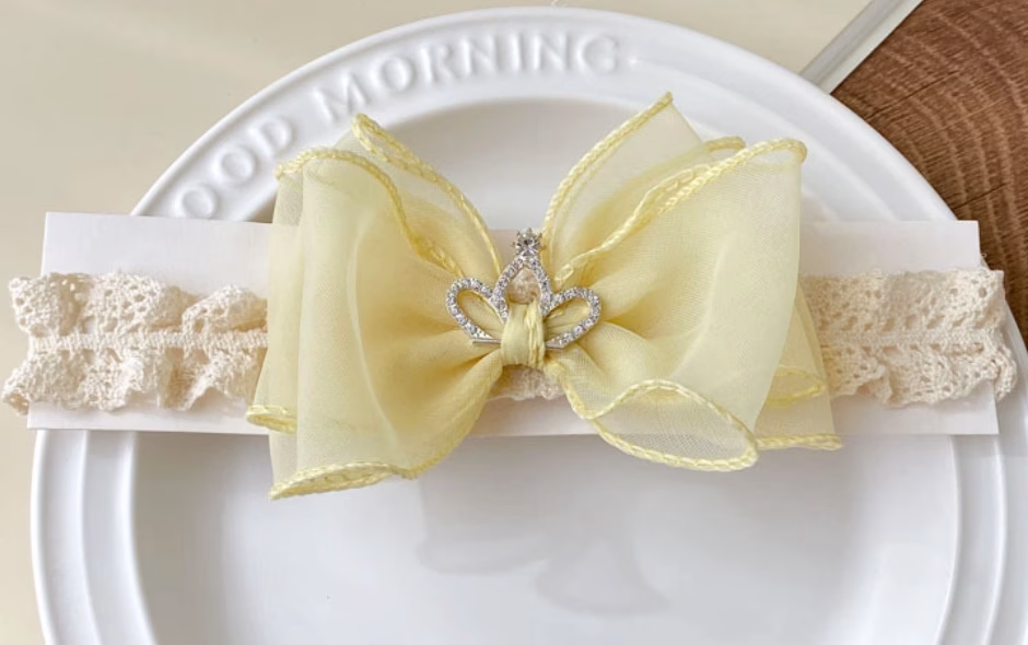 mmexport1745434348009 Stylish Crown Big Bow Party Headband - ক্রাউন বিগ বো পার্টি হেডব্যান্ড - Image 3