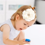 Dalia Stone Big Flower Baby Headband - ডালিয়া স্টোন ফ্লাওয়ার ব্যান্ড - Image 2